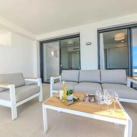 Two Bedroom In Mirador Del Golf Апартаменты